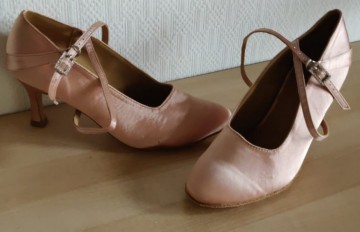 0101532u16mme5spwaddppgunhgdyqg