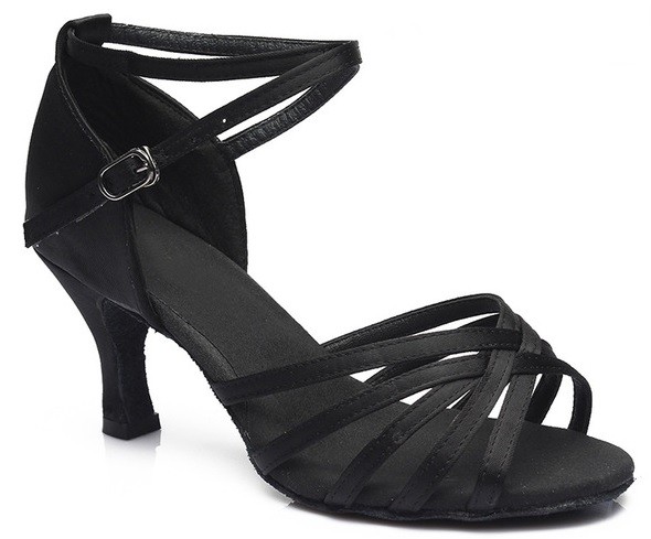 Latin Salsa Dames Dansschoenen in zwart satijn met een 7 cm hakje